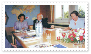 2536-royal-activity-swiss-red-cross-red-crescent-societies-02